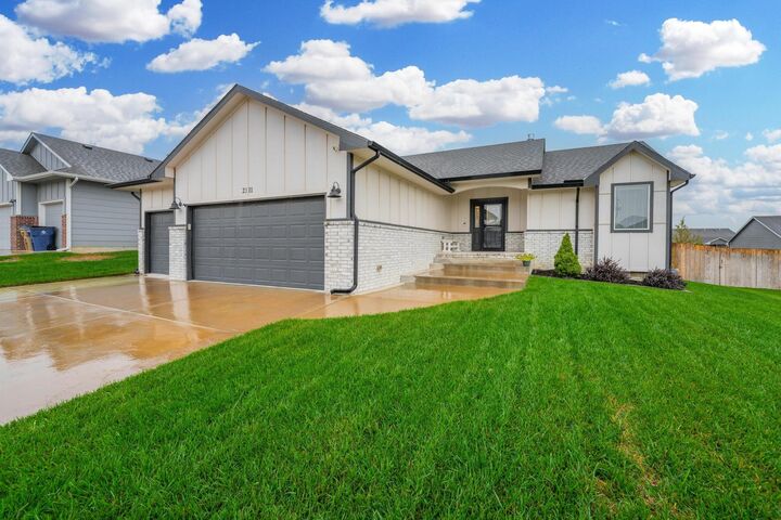 Property Photo:  2311 S Chateau St  KS 67207 