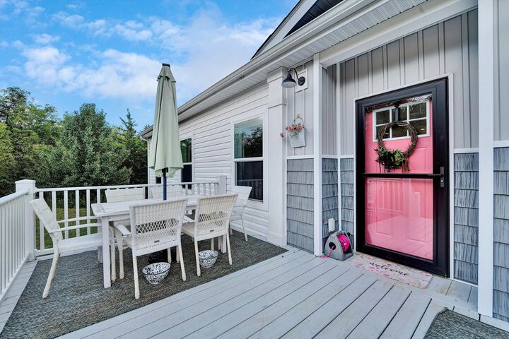 Property Photo:  116 Crest Hills Dr  VA 24121 