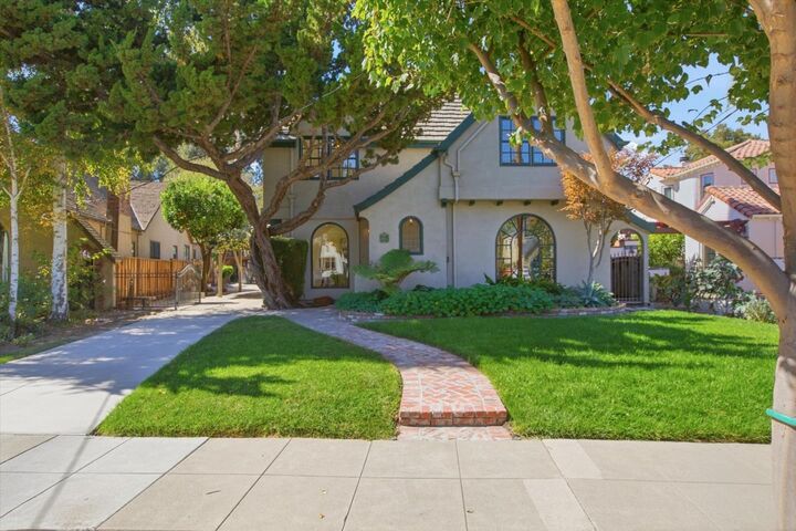 Property Photo:  883 Riverside Drive  CA 95125 