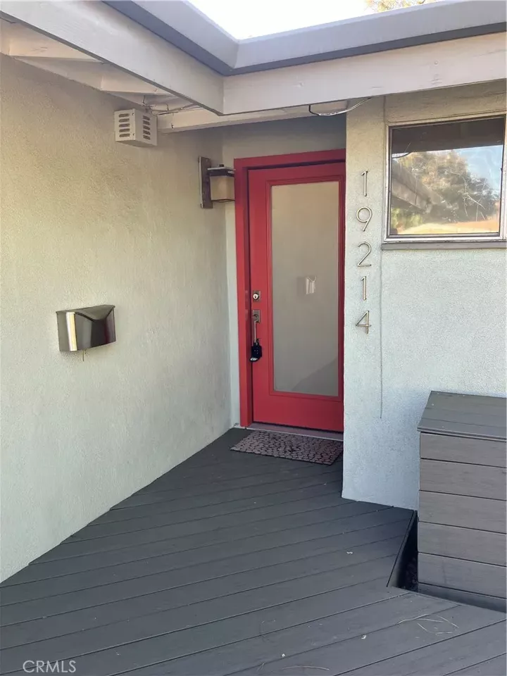 Property Photo: 19214 Nearbrook CA 91351