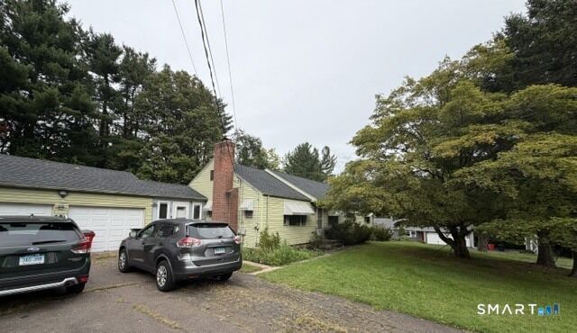 Property Photo: 28 Eastview Terrace CT 06450