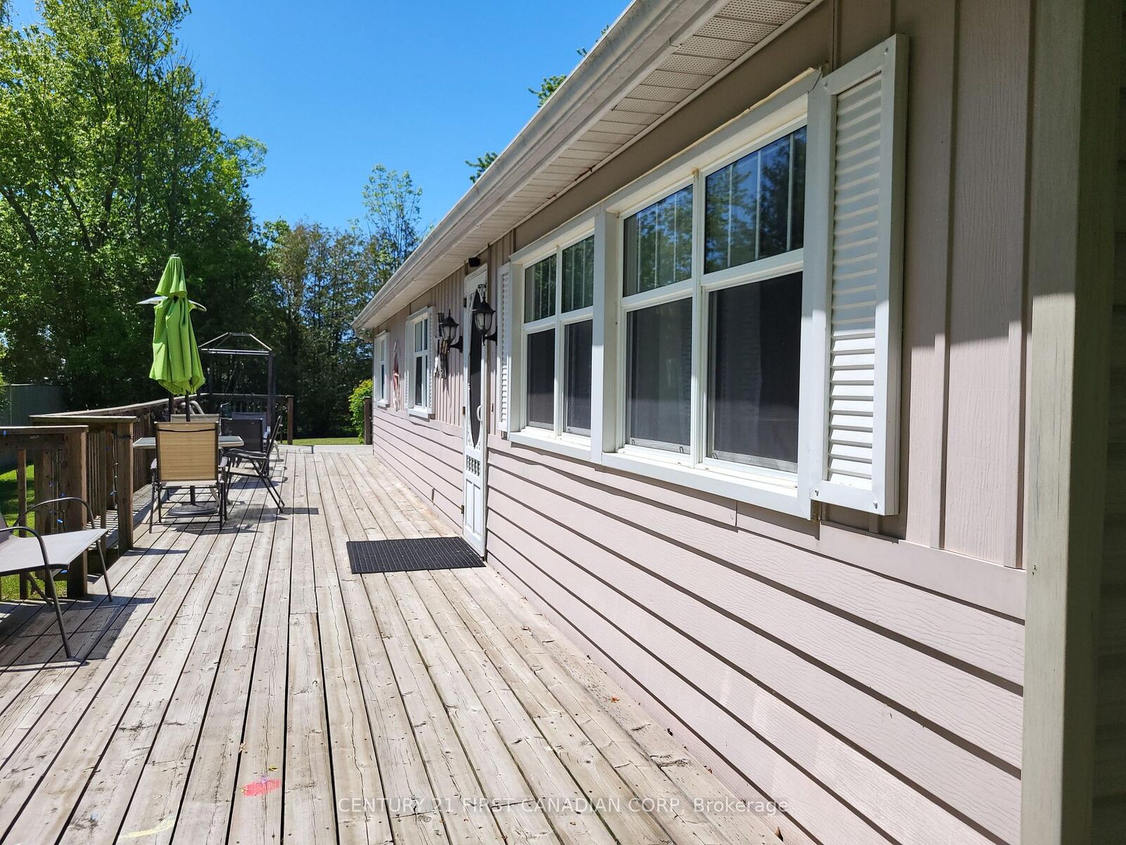 Property Photo:  72599 Stanley Street  ON N0M 2T0 