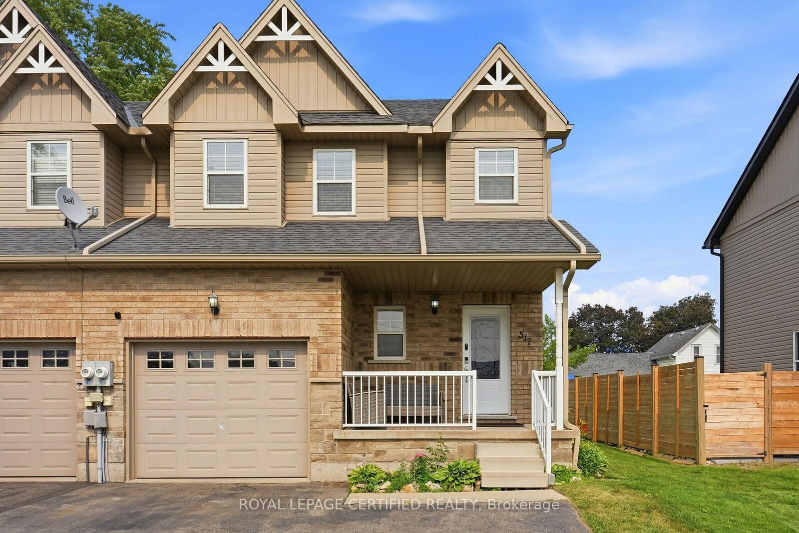 Property Photo:  517 Victoria Street  ON L9V 2Y3 