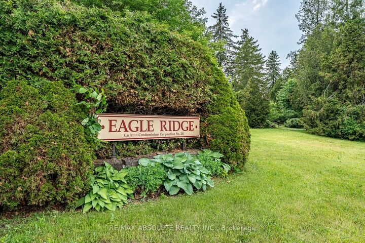 Photo de la propriété:  206 Stratas Court  ON K2L 3K5 