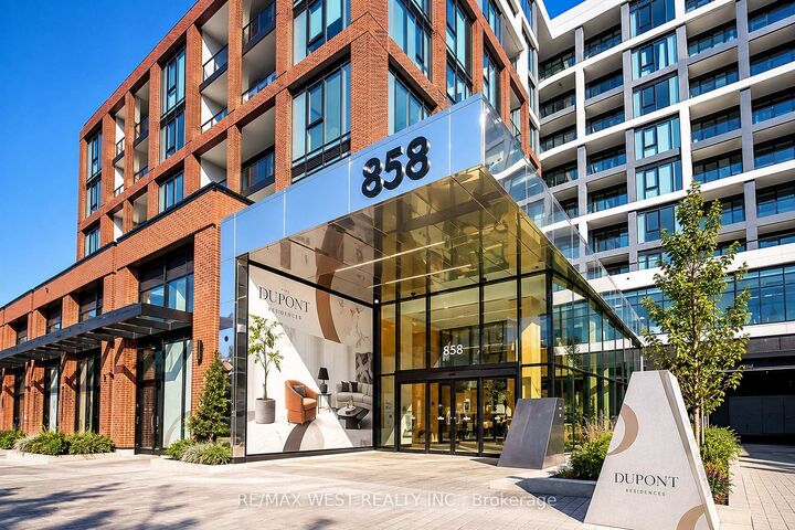 Property Photo:  858 Dupont Street Ph04  ON M6G 0C1 