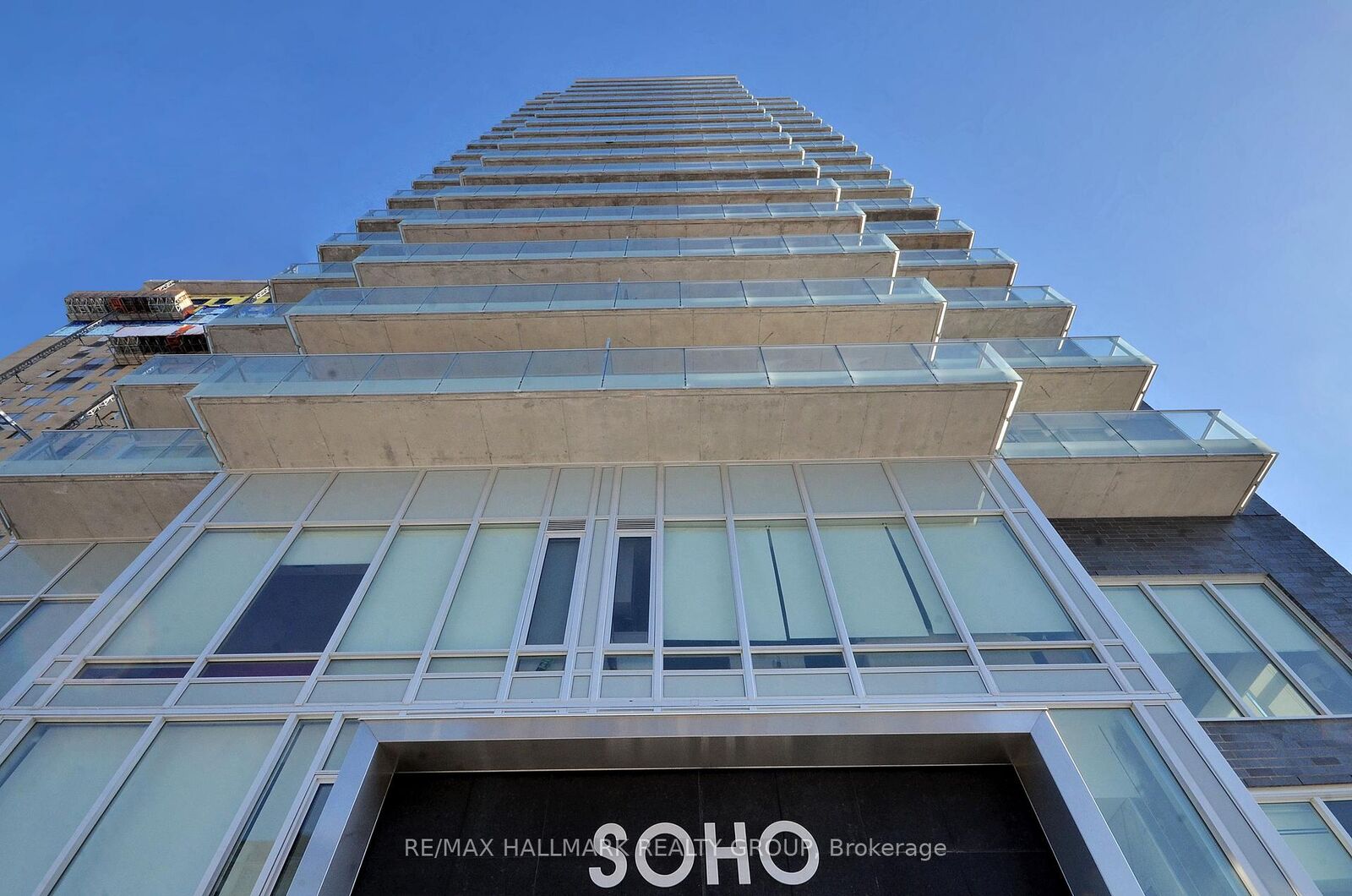 Property Photo:  111 Champagne Avenue 1805  ON K1S 5V3 