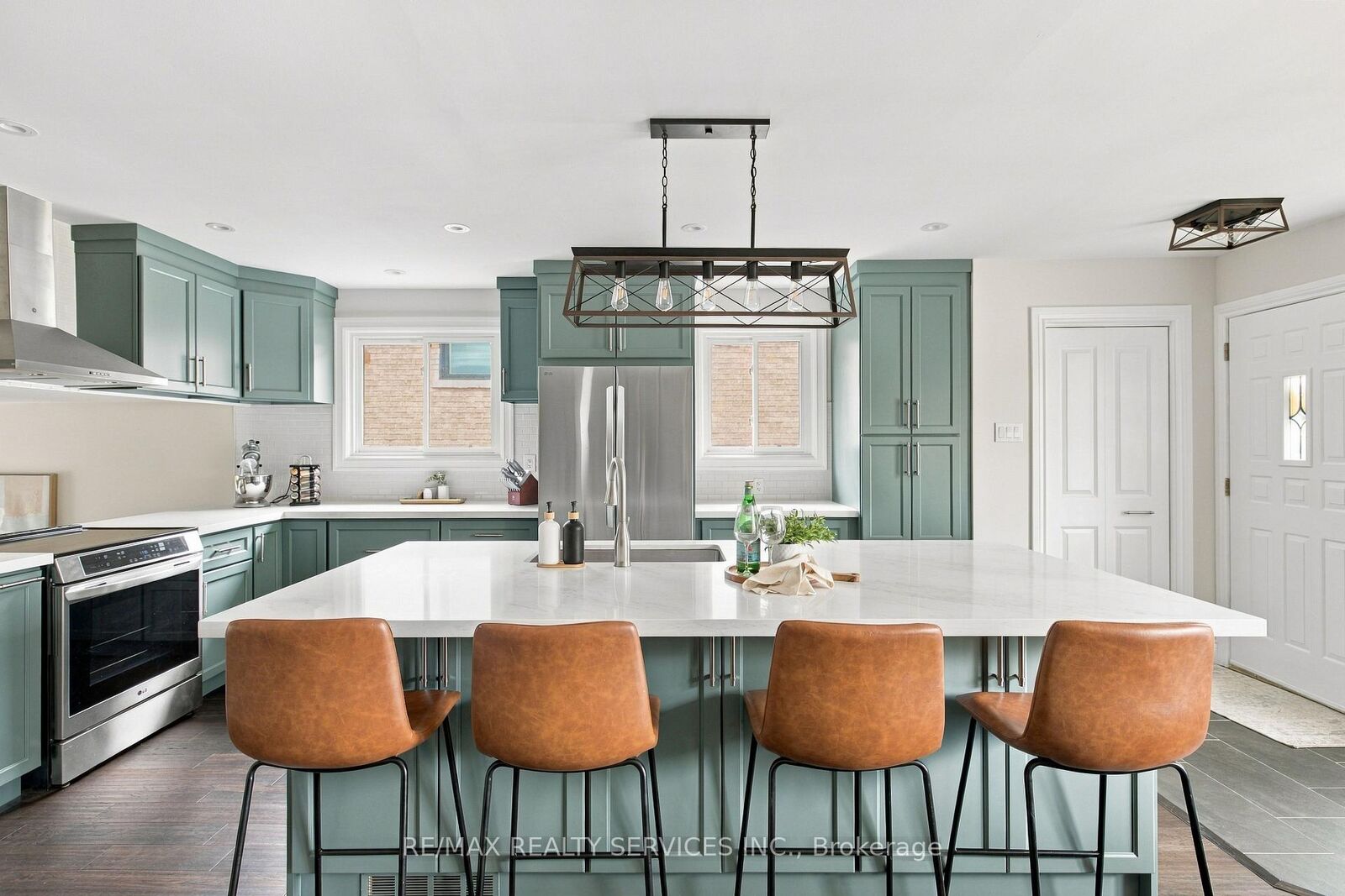 Property Photo: 37 Maple Avenue W ON L0G 1A0