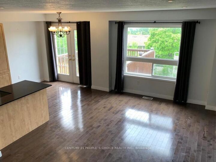 Property Photo:  69 Bloomington Drive  ON N1P 1J5 