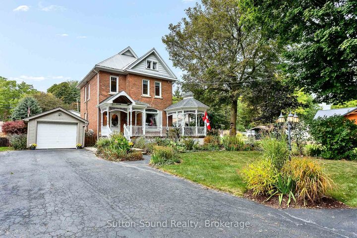 Property Photo: 2344 3rd Avenue ON N4K 4S5