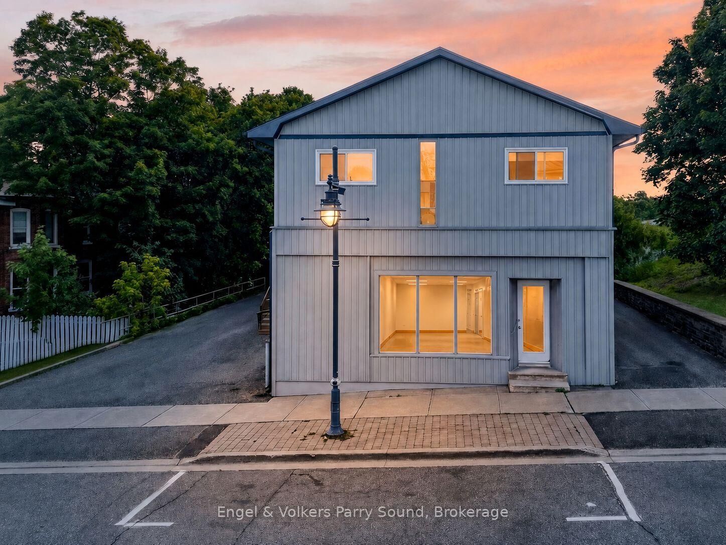 Property Photo:  93 James Street C  ON P2A 1T7 