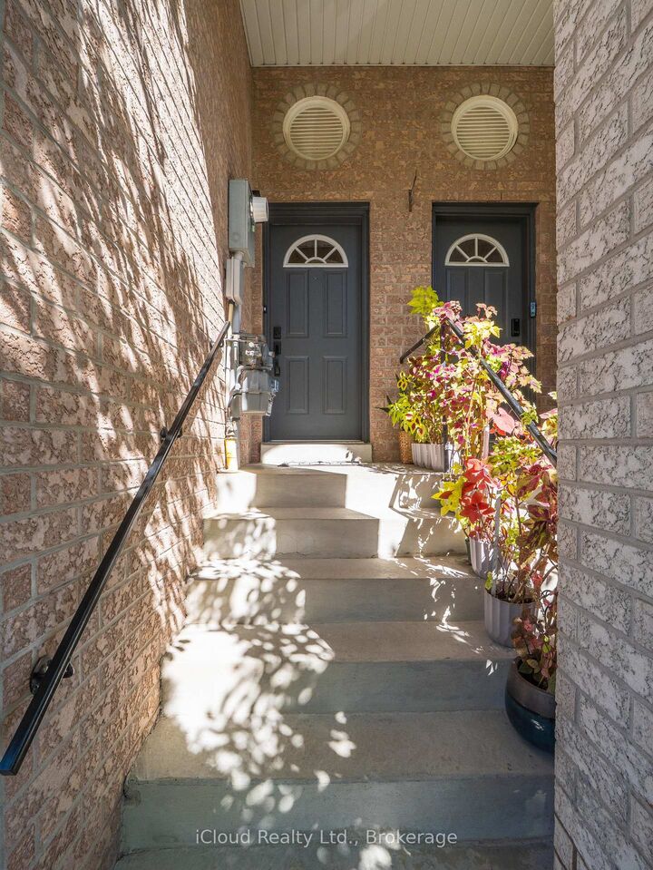 Property Photo:  51 Spadina Road  ON L6X 4X6 
