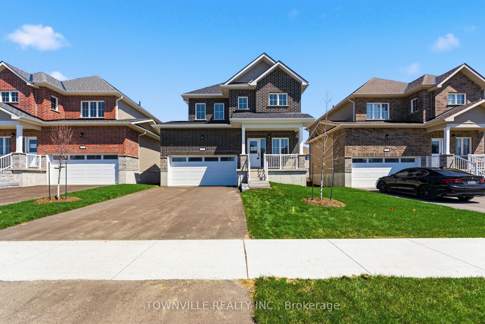 Property Photo:  59 Bradden Crescent  ON K8N 0T7 