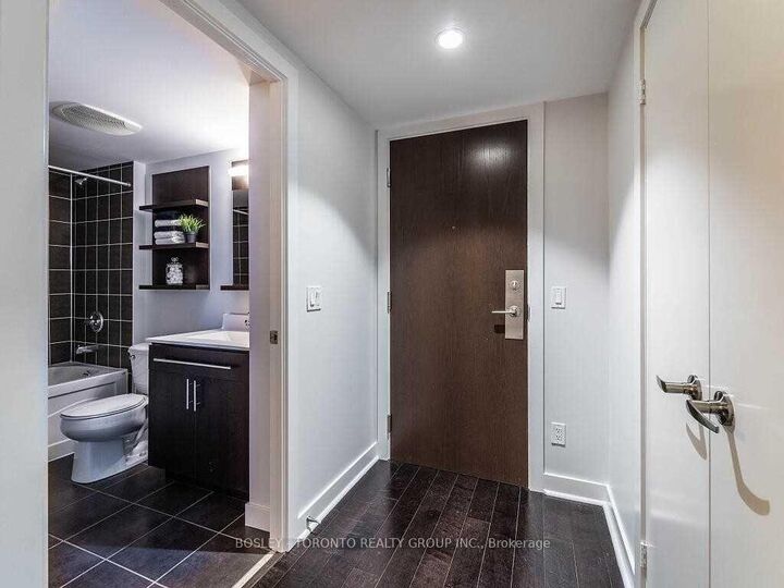 Property Photo:  80 Western Battery Road 1002  ON M6K 3S1 