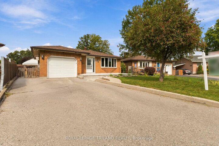 Property Photo:  130 Fundy Avenue  ON N5W 1R9 