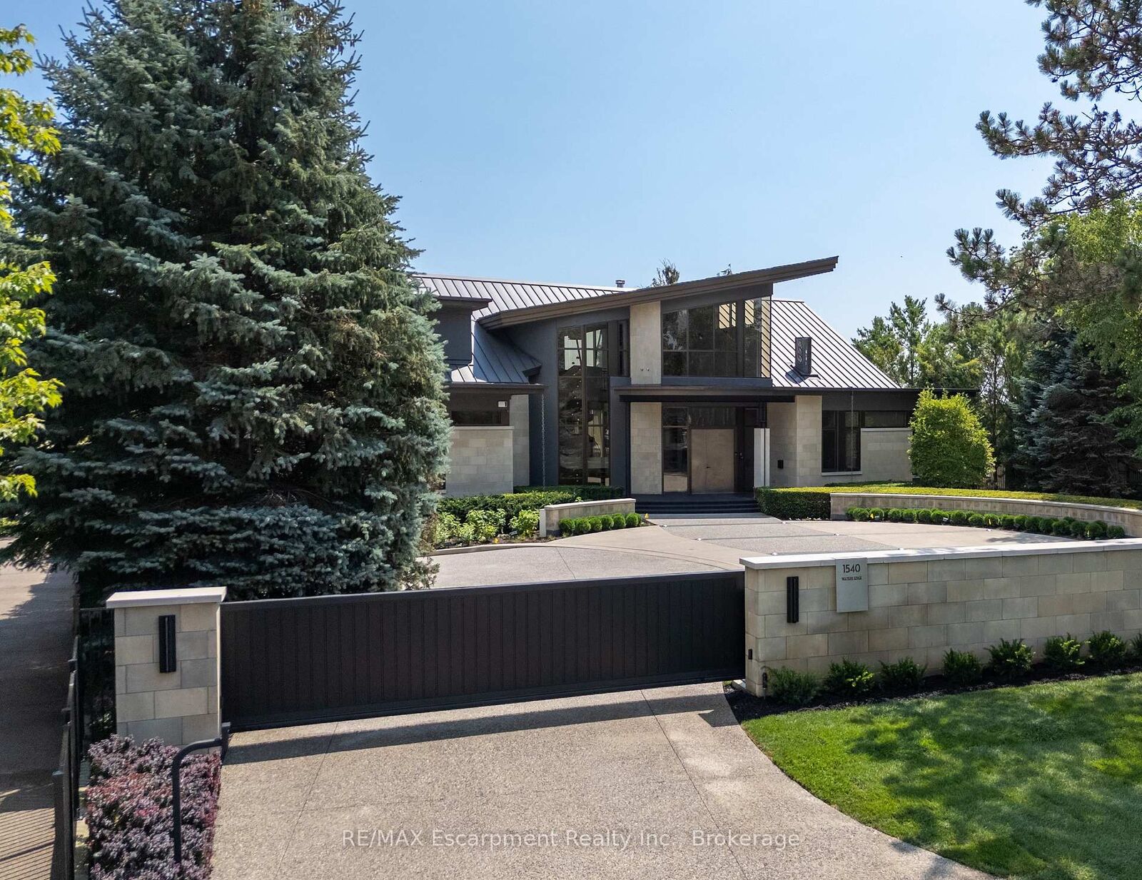 Property Photo:  1540 Watersedge Road  ON L5J 1A4 