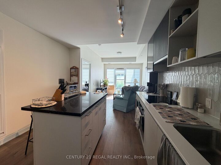 Property Photo:  395 Dundas Street W 101  ON L6M 5R8 