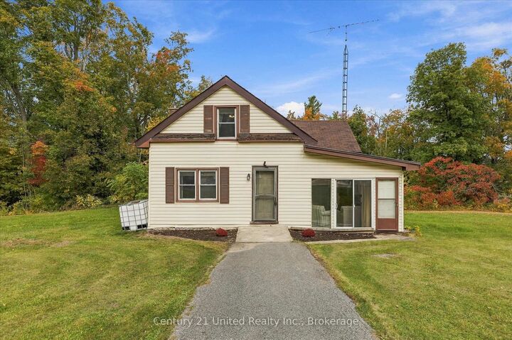 Property Photo:  428 Concession 13 Road E  ON K0L 1Y0 