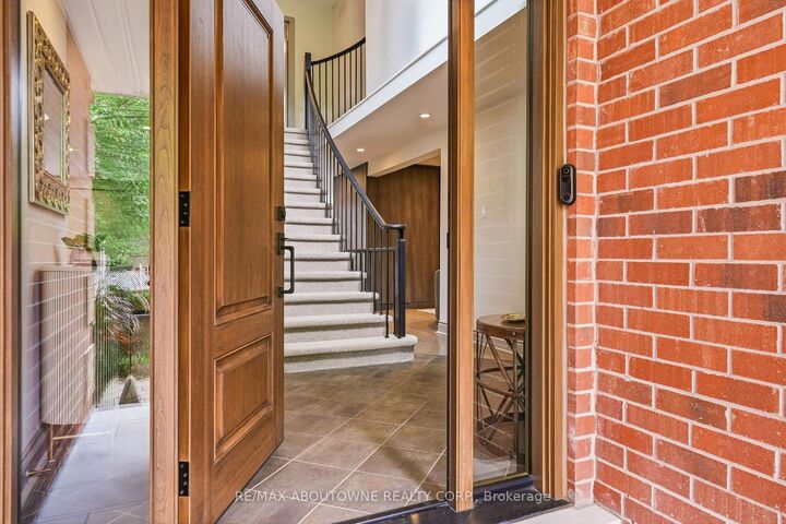 Property Photo: 2747 Teak Crescent ON L6J 7M7