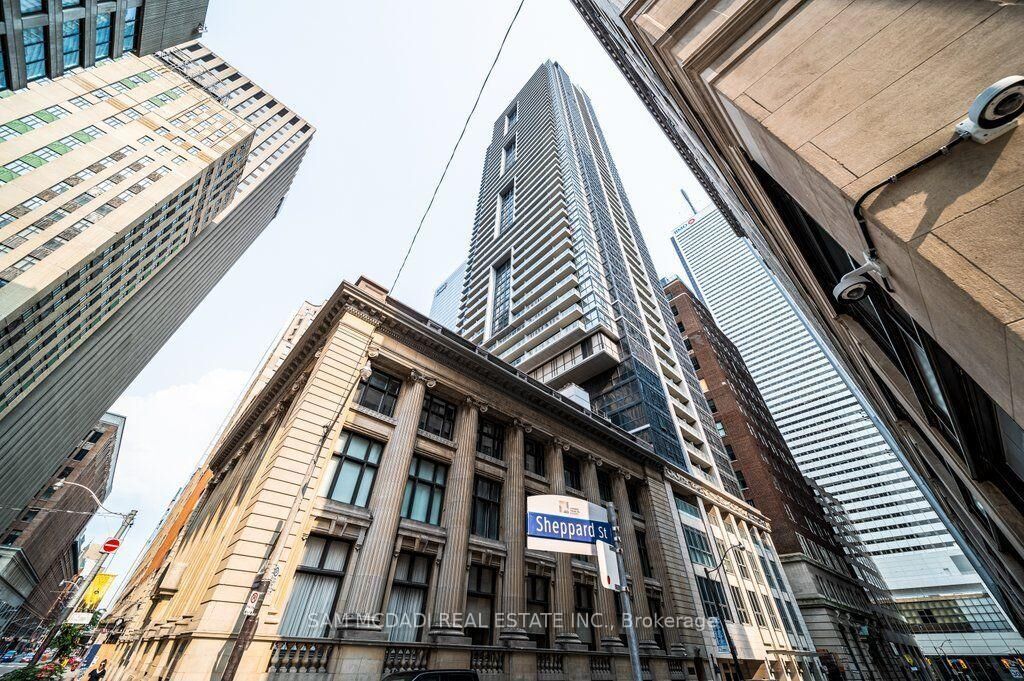 Property Photo:  70 Temperance Street 608  ON M5H 4E8 