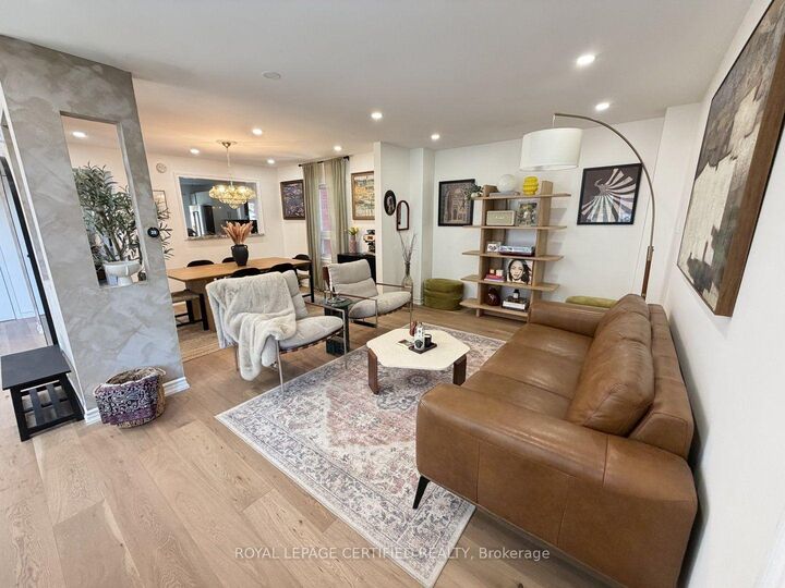 Property Photo:  5967 Cherrywood Place  ON L5M 4Z6 