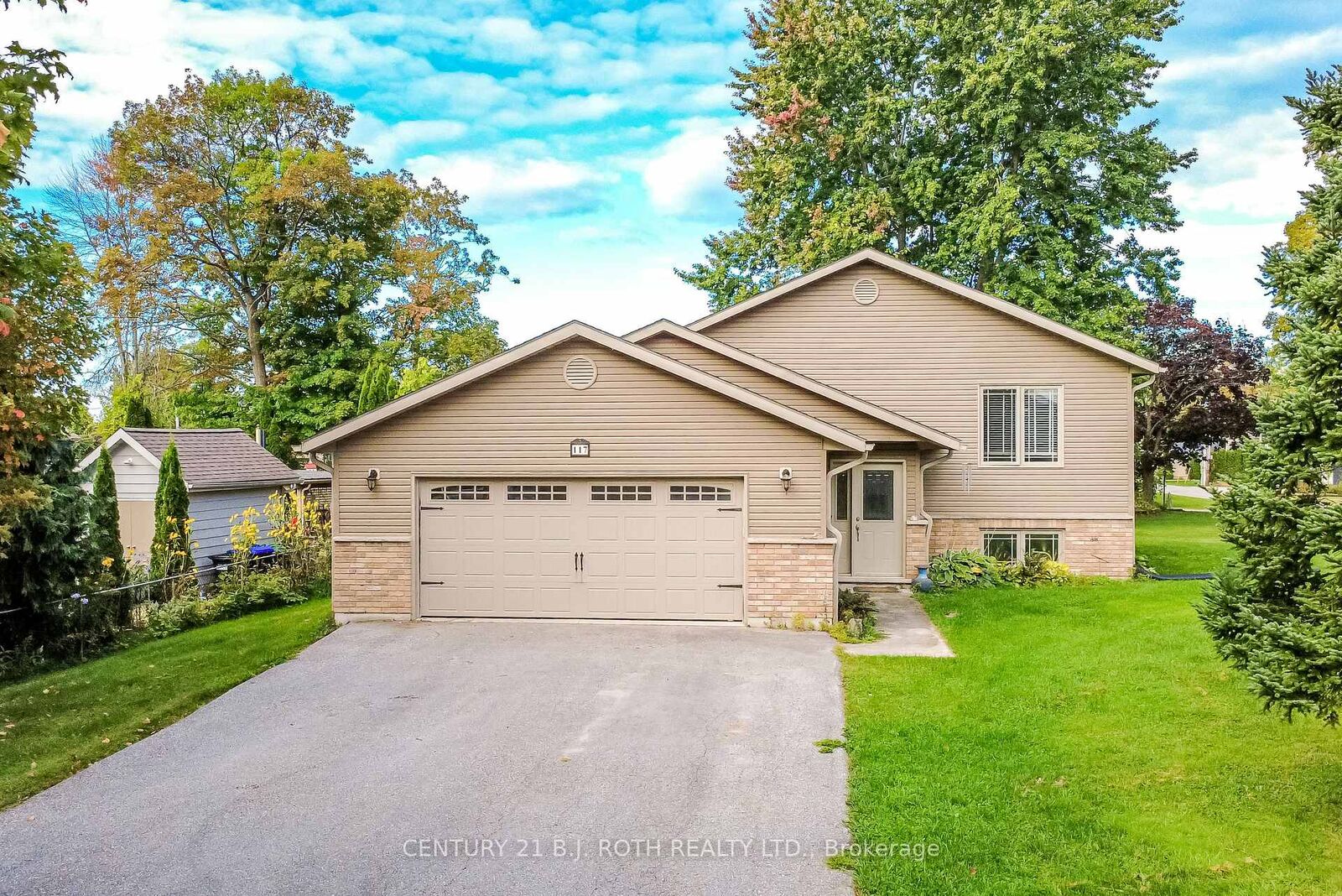 Property Photo: 117 Juneau Road ON L0K 2A0