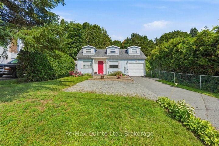 Property Photo:  33 George Street  ON K0K 1H0 