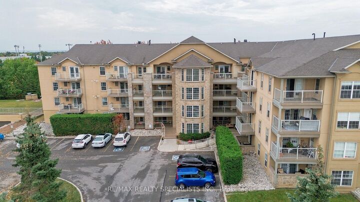 Property Photo:  1470 Bishops Gate 402  ON L6M 4N2 