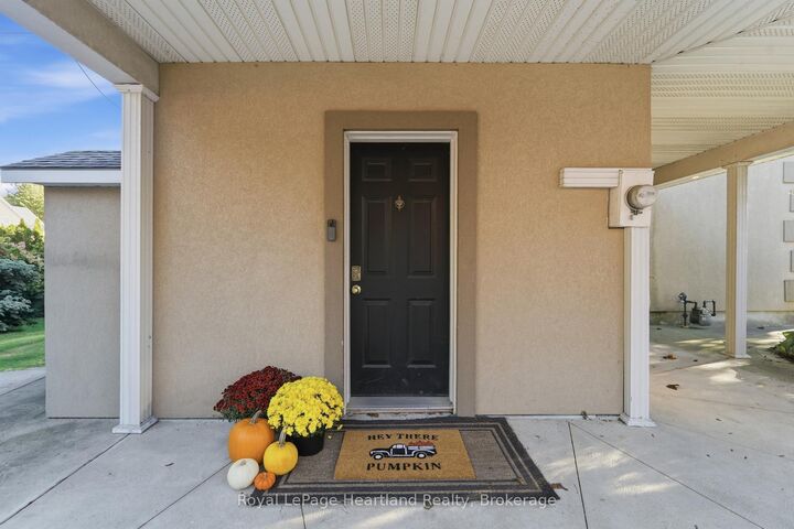 Property Photo:  129 Bayfield Road  ON N7A 3G2 