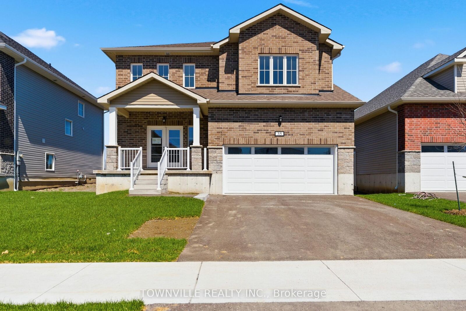 Property Photo:  35 Bradden Crescent  ON K8N 0T8 