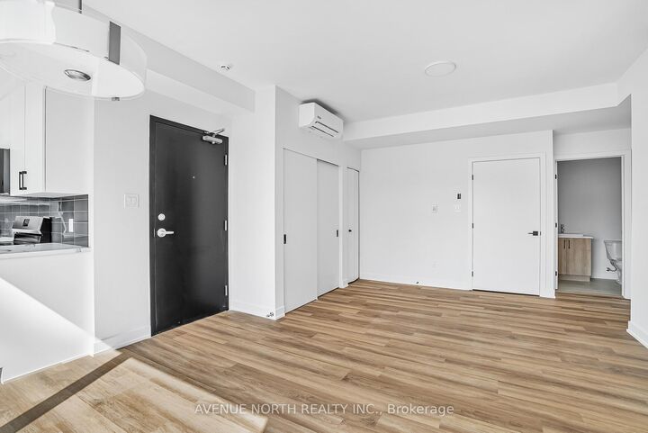 Property Photo:  391 Dieppe Street 03  ON K1L 6V3 