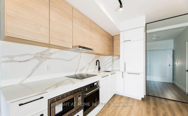 Property Photo:  1050 Eastern Avenue 1117  ON M4L 0B7 