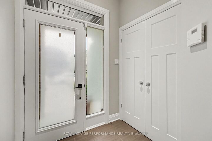 Property Photo:  208 Butterfly Walk  ON K1W 0G6 