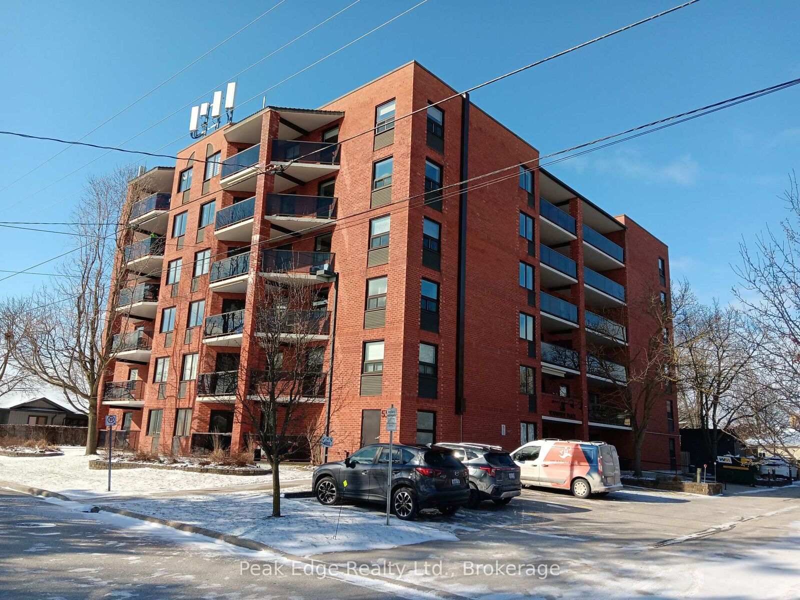 Property Photo:  536 11th Avenue 303  ON N4N 2S4 