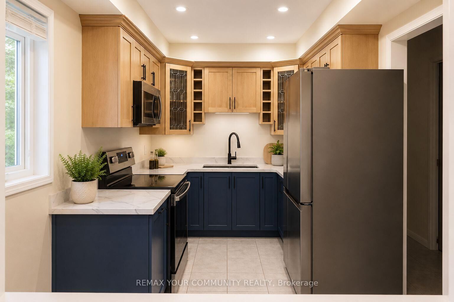Property Photo:  90 Munroe Street Bsmt  ON K9A 1C1 