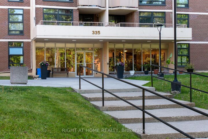 Photo de la propriété:  335 Driftwood Avenue 608  ON M3N 2P3 