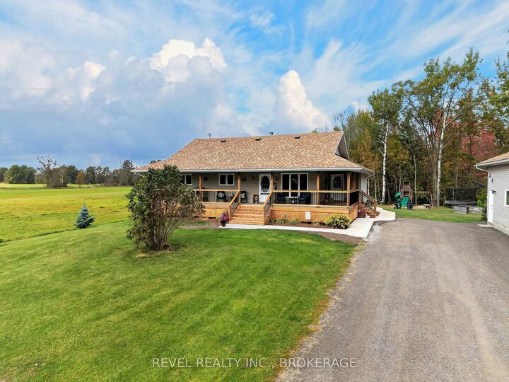 Property Photo:  5140 Arena Boundary Road  ON K0H 1T0 