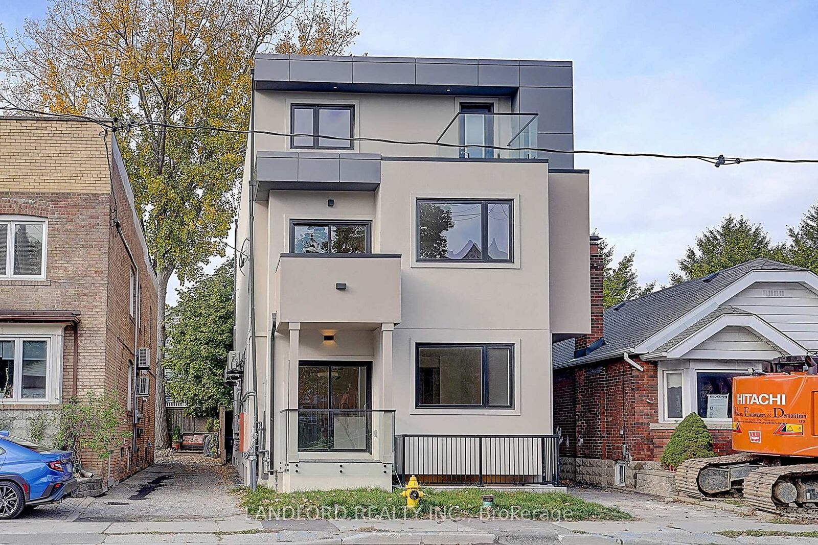 Property Photo:  1344 Pape Avenue Unit 4  ON M4K 3X2 