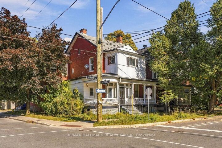 Property Photo:  155 Stewart Street 2  ON K1N 6J8 