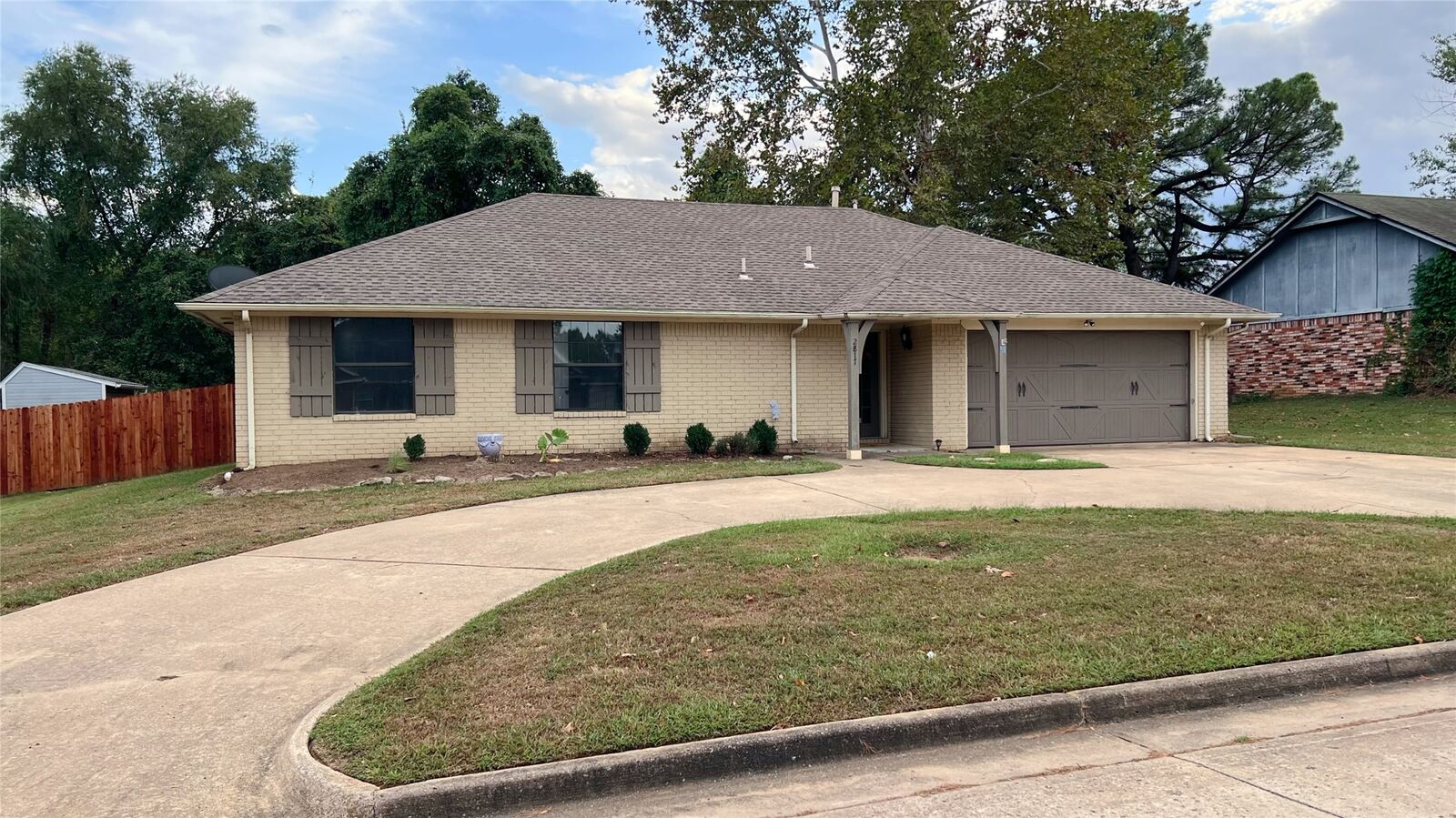 Property Photo: 2817 Kimberlea Dr OK 74403