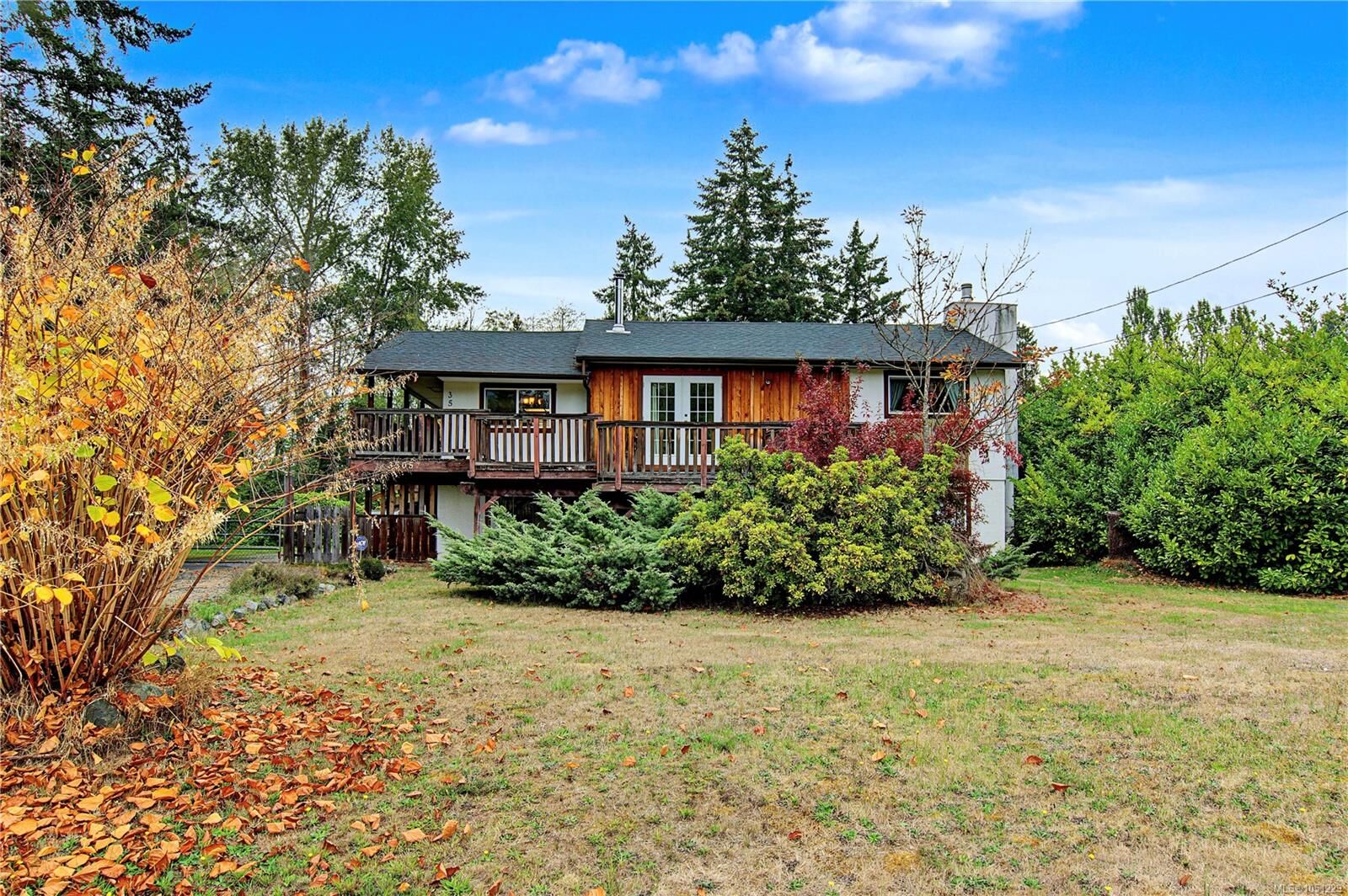 Property Photo:  3505 Harris Cres  BC V9K 1W1 
