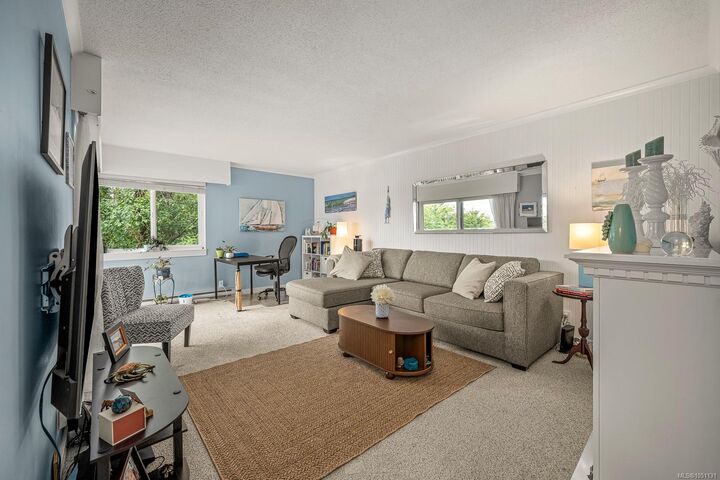 Property Photo:  615 Alder St #206  BC V9W 2P3 
