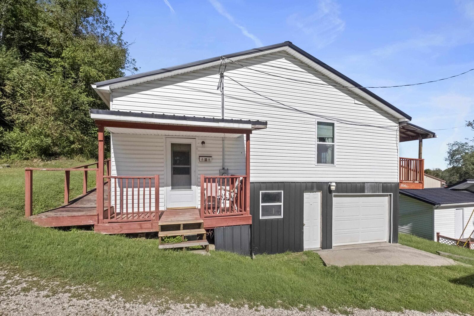 Property Photo: 8505 Cemetery Road KY 41129