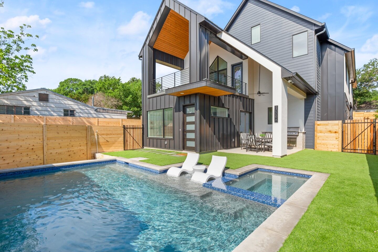 Property Photo:  1006 Winsted Lane A  TX 78703 