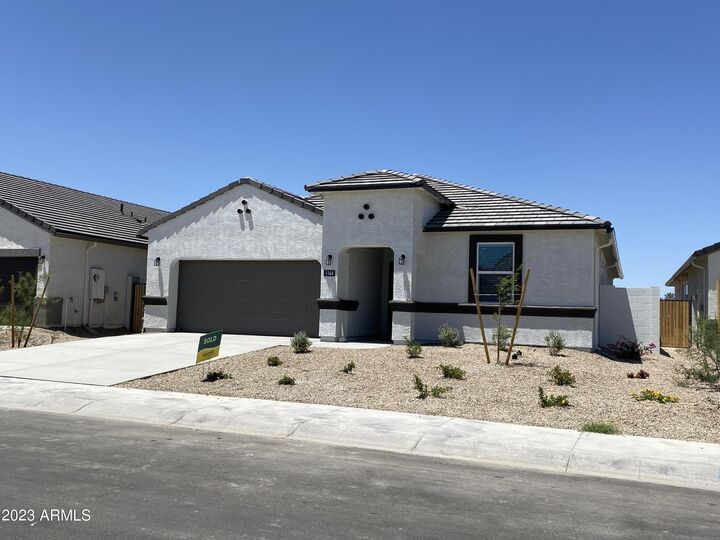 Property Photo: 1164 W Del Monte Place AZ 85122