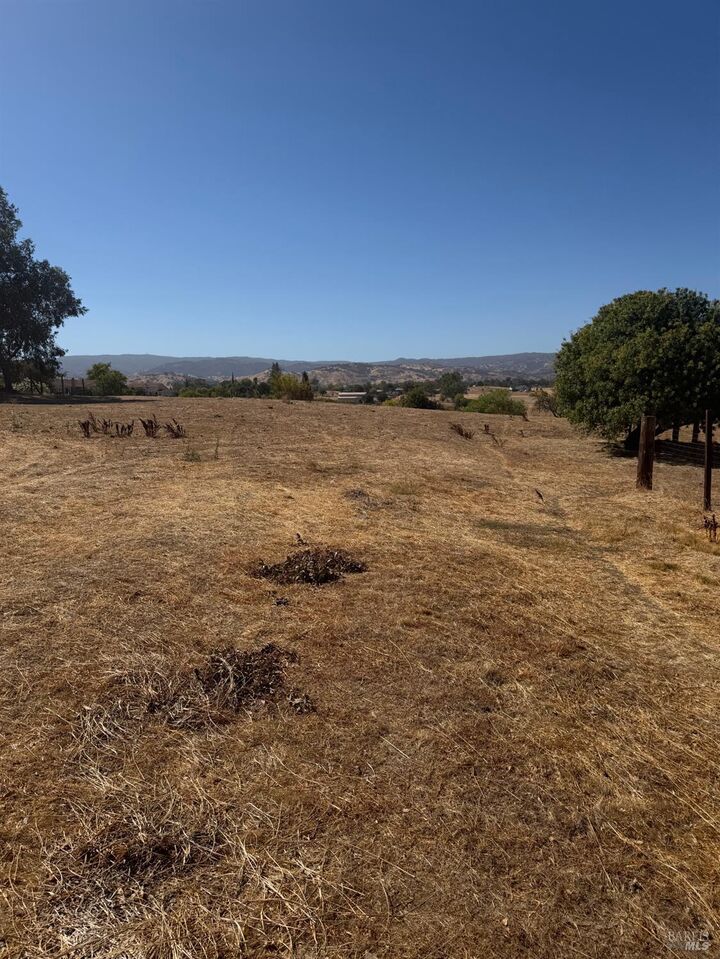 Property Photo: 7829 Tres Ranchos Lane CA 95688