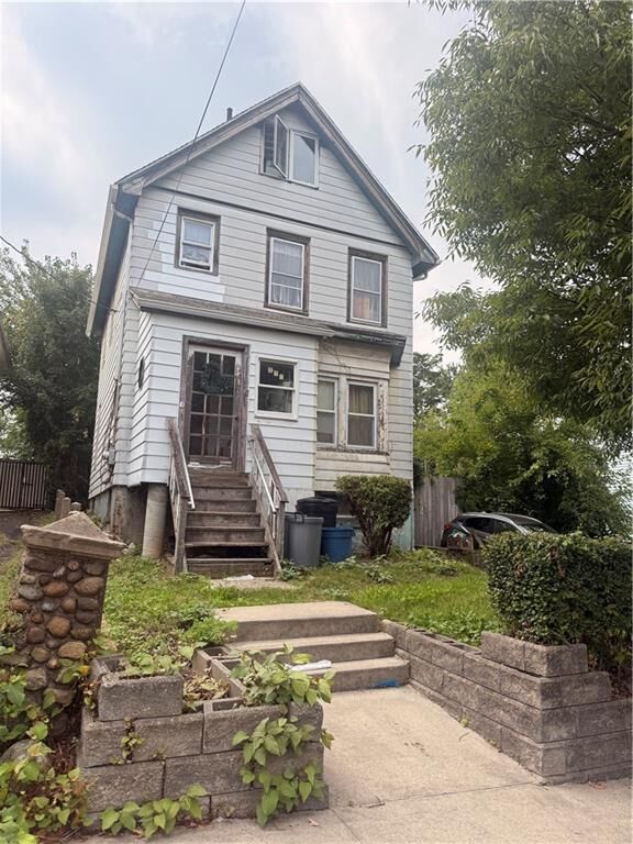Property Photo:  230 Elm Street  NY 10310 