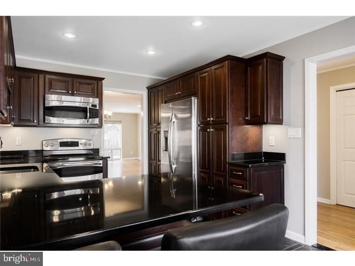 Property Photo:  17 Gordon Way  NJ 08540 