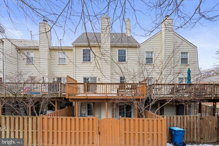 Property Photo:  2048 Pieris Court  VA 22182 