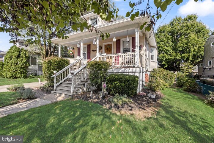 Property Photo:  111 S Pine Avenue  NJ 08052 