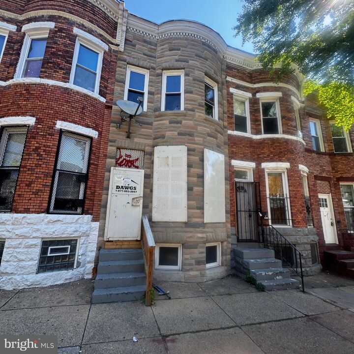 Property Photo: 2833 Woodbrook Avenue MD 21217